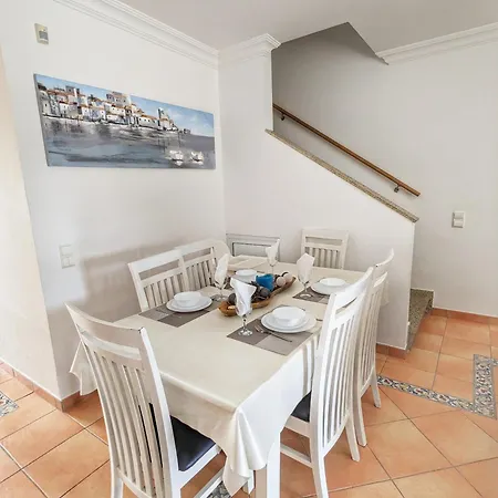 Βίλα Townhouse 700m From Sao Rafael *