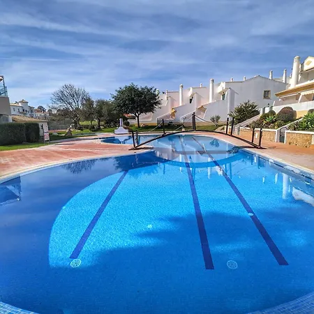 Townhouse 700m From Sao Rafael Villa