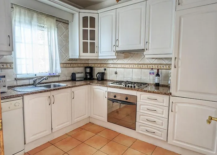 Вилла Townhouse 700m From Sao Rafael Албуфейра