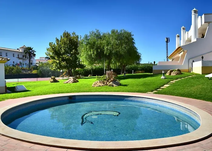 Townhouse 700m From Sao Rafael * Албуфейра